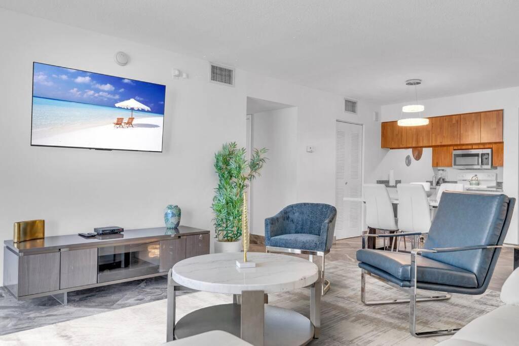 Iconic High Floor 3 Bedrooms In The Heart Of Appartamento